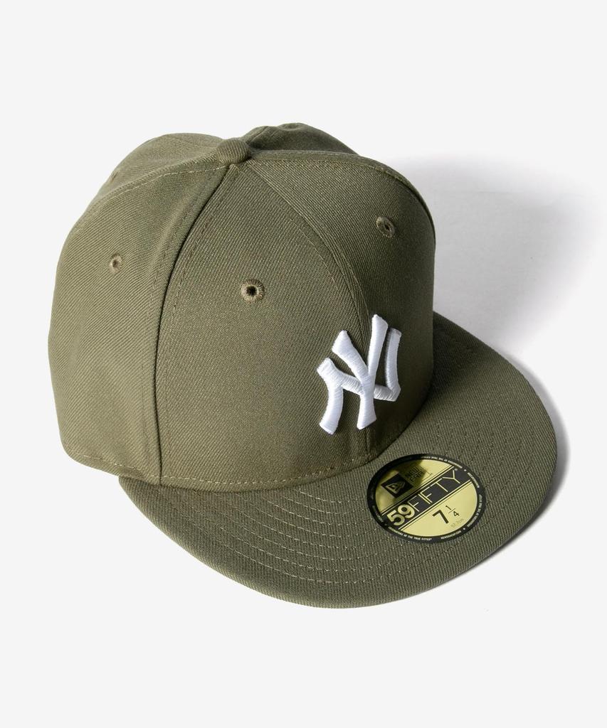 New Era 59FIFTY New York Yankees Olive Size 7 Cap, & White, 1/2 [Used]