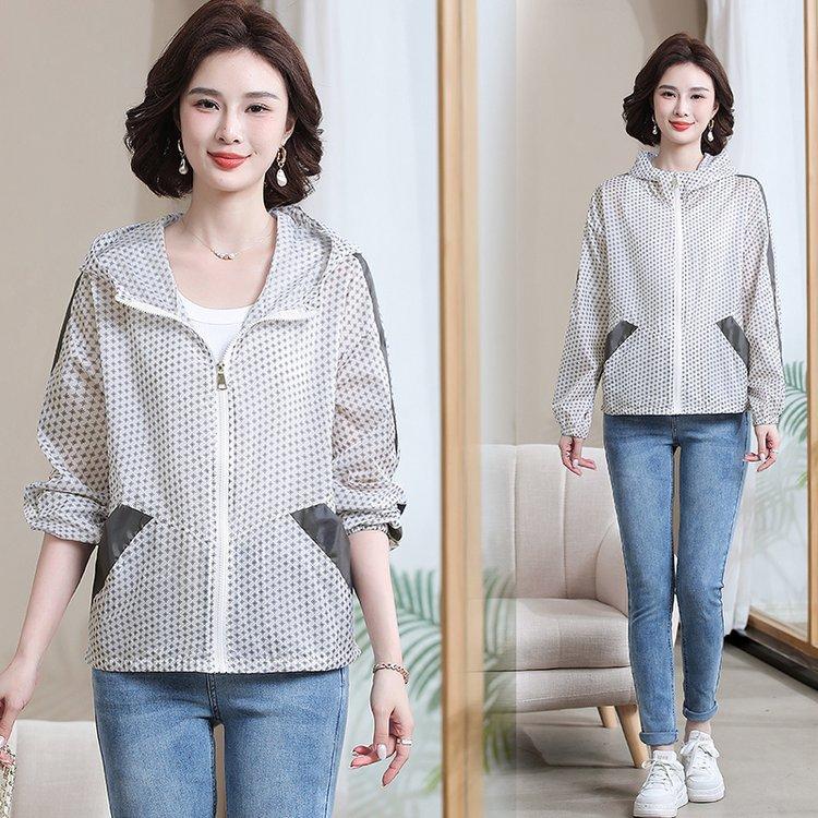 Женская весенне-летняя свободная одежда больших размеров с защитой от солнца, тонкое пальто, дышащая куртка с капюшоном, солнцезащитная куртка