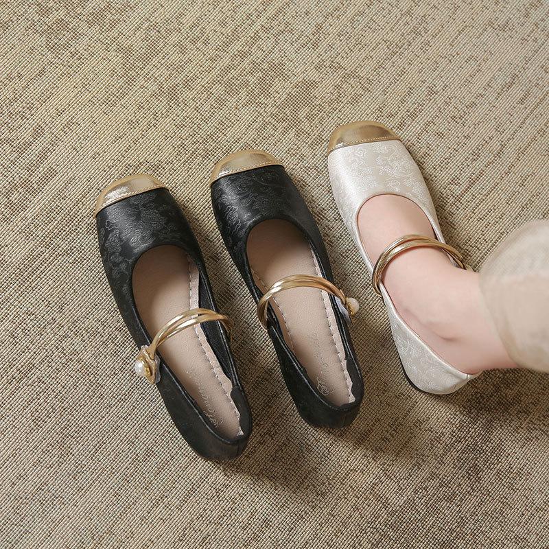 Flat Single Shoes Women's 2025 New Spring Skirt Mary Jane Women's Shoes National Style New Chinese Doudou Shoes Grandma Shoes