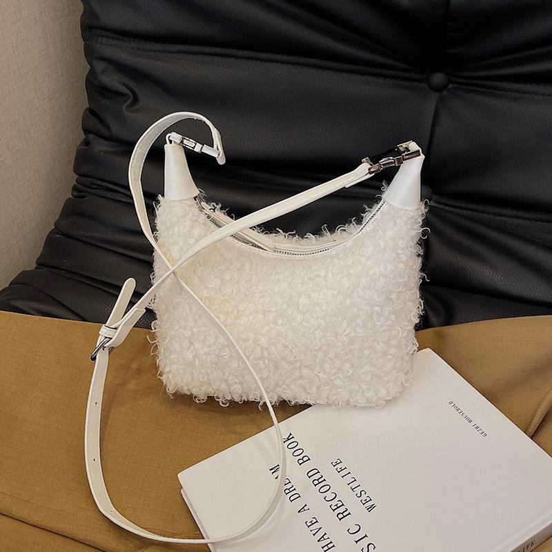 Зимняя новая плюшевая сумка большой вместимости женская модная сумка через плечо нишевая простая пушистая сумка подмышку