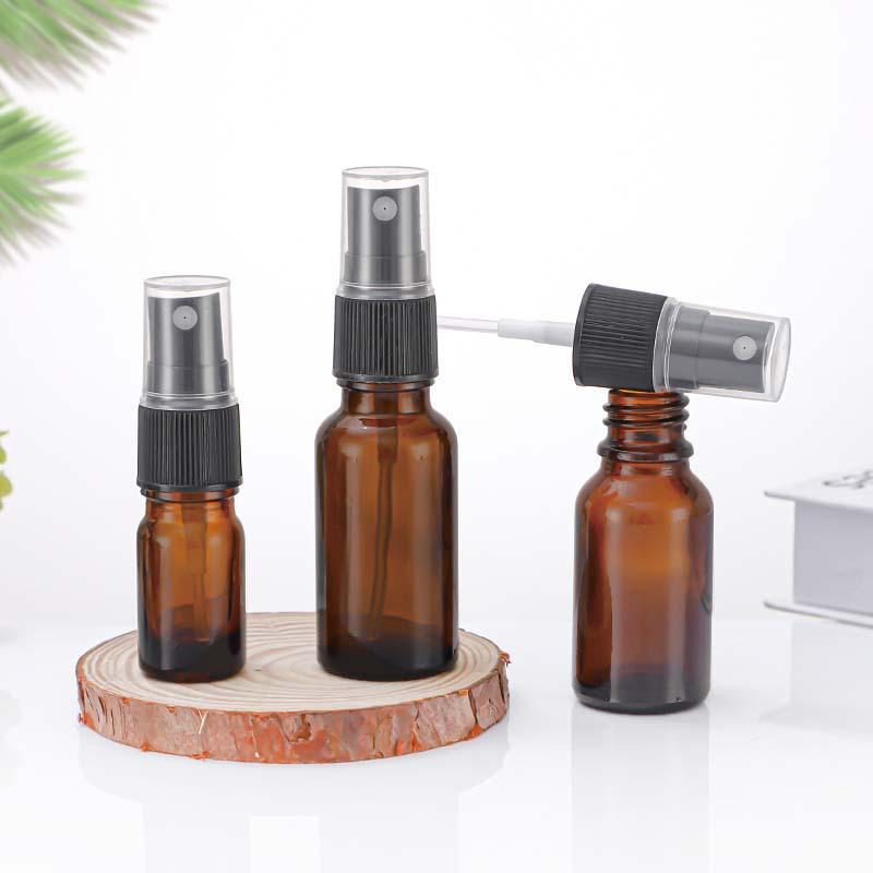 Флакон-спрей из коричневого стекла: 10 мл тонера и 30 мл эфирного масла в светонепроницаемом флаконе