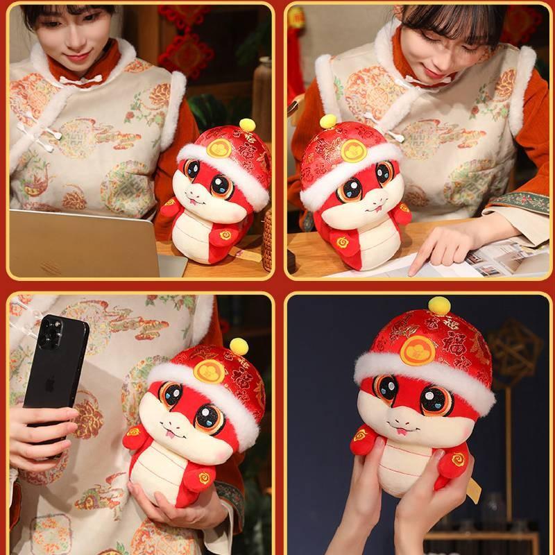 Snake Toys Plush Hat Cartoon Animals Fill Doll Mascot Toy Gift New Garnish Year