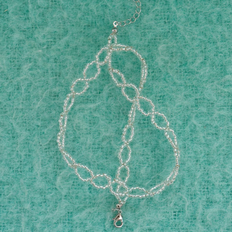 geegee clear bead lace chocker