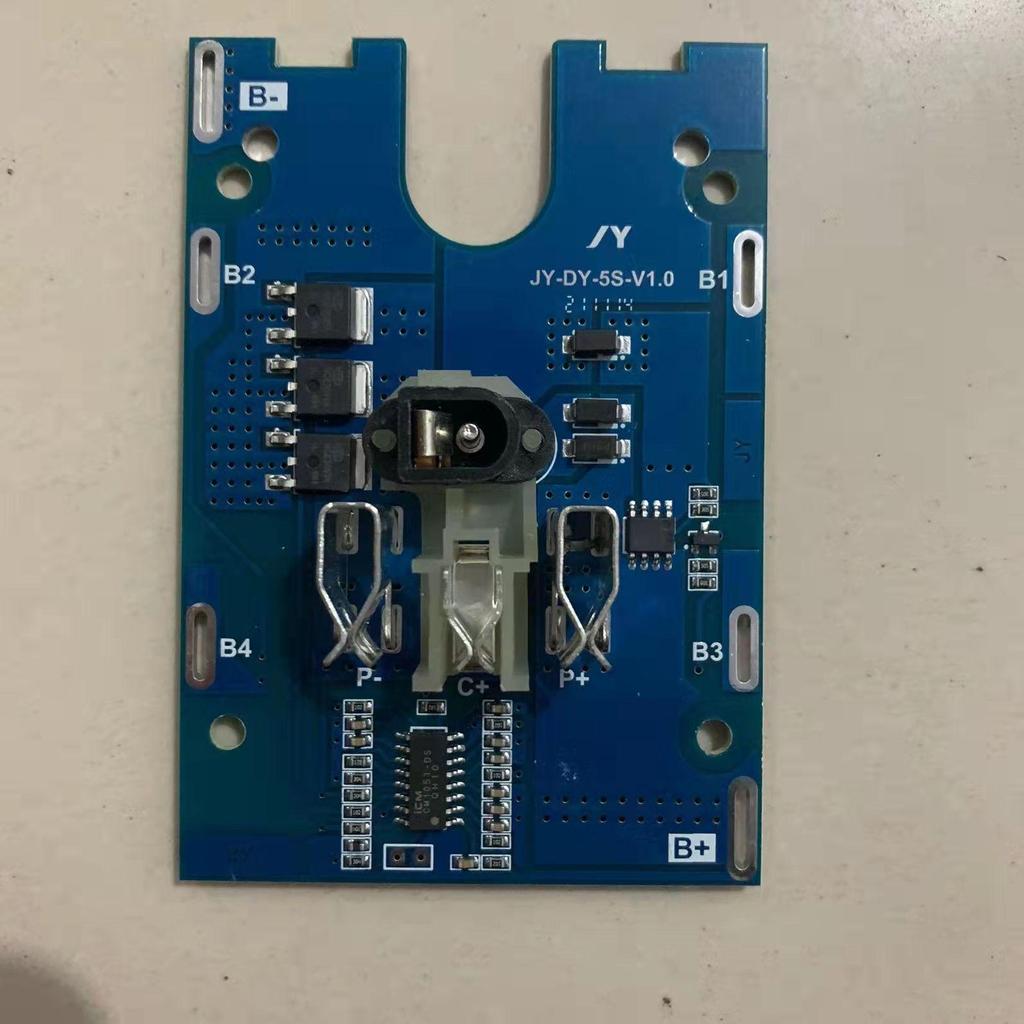 Корпус литий-ионного аккумулятора Delixi для сабельной пилы, электродрели, угловой шлифмашины и гаечного ключа с зарядным устройством