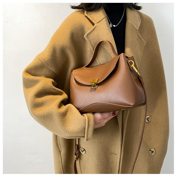Ielgy Winter Bag Niche Design Fashionable All-Match Large-Capacity Lock Portable Shoulder Messenger Bag