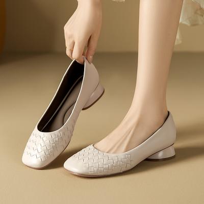 Шины коровья кожа подкова каблук низкий каблук квадратный носок мягкая подошва тканые с неглубоким вырезом одинарные туфли женская обувь мягкая подошва кожа простые маленькие кожаные туфли