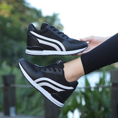 Женские весенне-осенние маленькие белые туфли с сетчатым приподнятым верхом, новые дышащие повседневные спортивные кроссовки