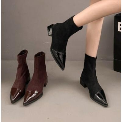 Ретро ботильоны с острым носком, французские, 2026, новая осенне-зимняя коллекция, модный темперамент, высокие каблуки и короткие ботинки на молнии