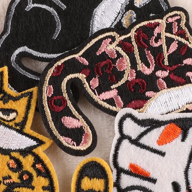 Нашивка с вышивкой «Мультяшный кот»: Значок аксессуара одежды