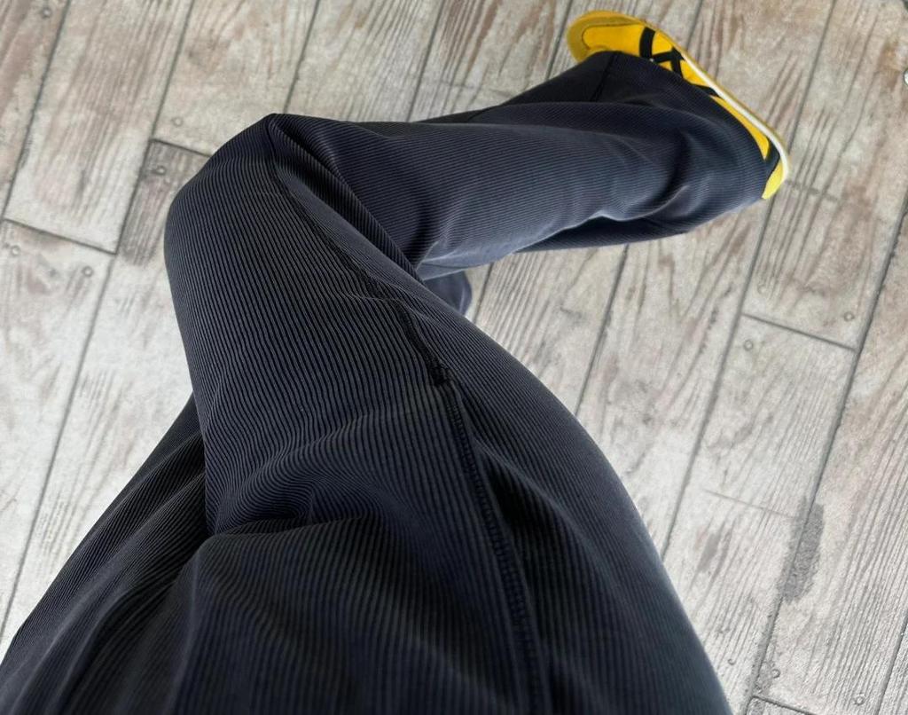 Женские брюки клеш для йоги с высокой эластичностью и эффектом подтяжки бедер - быстросохнущие и повседневные