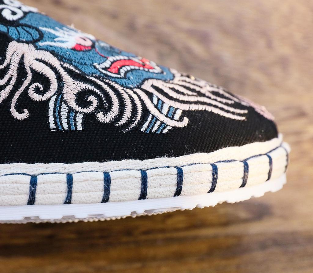 Мужские вышитые туфли из пекинской ткани: Мягкая подошва, дышащая, ручная работа