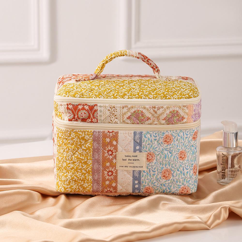 Floral large-capacity cosmetic bag waterproof portable travel storage bag
