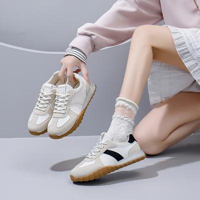 2025 весна белые туфли новая корейская версия женские студенческие туфли на платформе с увеличенным ростом спортивная обувь для сноуборда повседневная уличная съемка HB712
