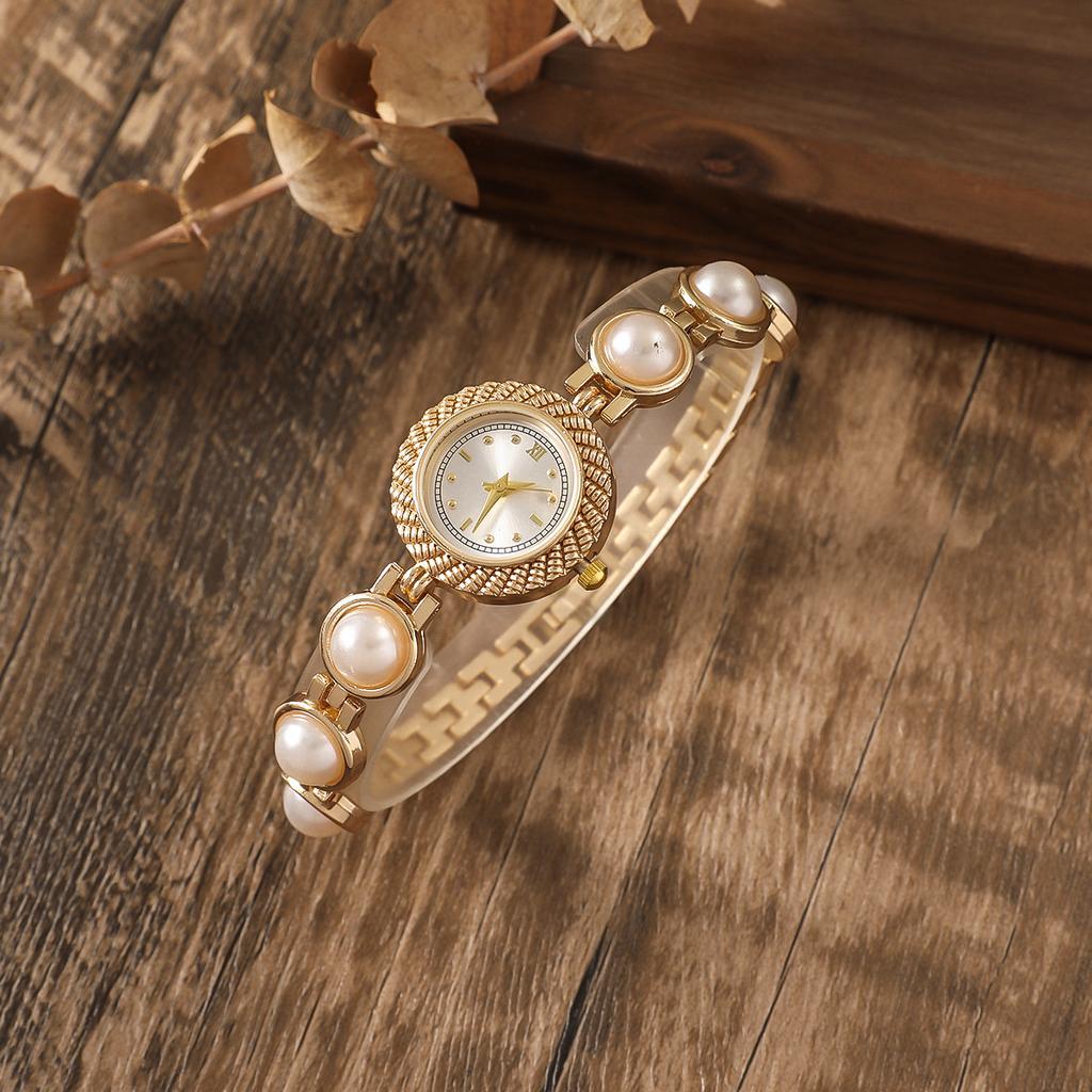 Women Simulation Pearl Bracelet Watches Quartz Dial Warch Ladies Wristwatches