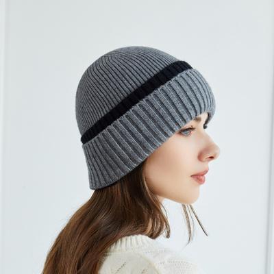 Простая теплая вязаная шапка зимняя парная мужская и женская утолщенная шерстяная шапка двухцветная с отворотом повседневная шапка-бини