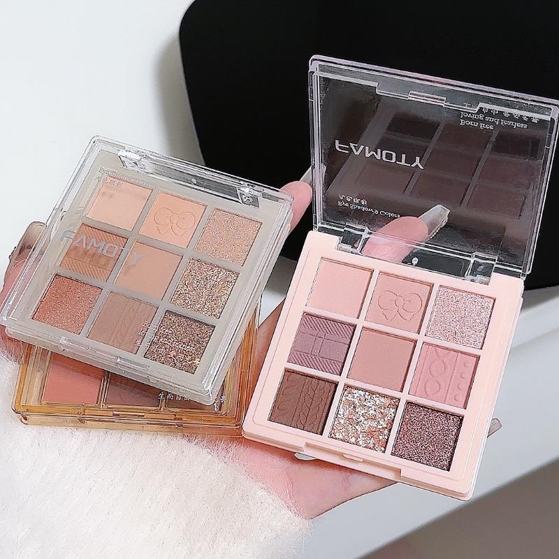 Палитра теней для век Color Highlight: с шиммером, глиттером, матовые, люминесцентные