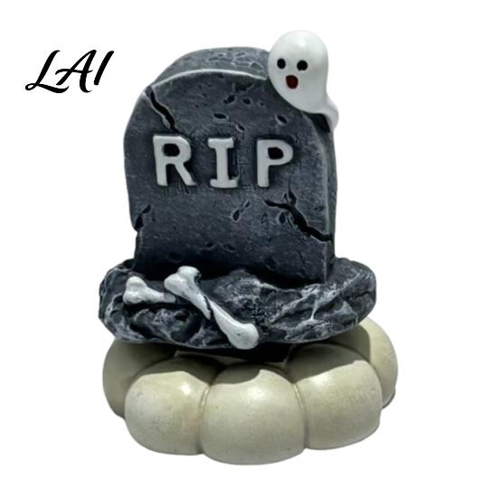 Halloween Figurines for Tiered Tray Spooky Figurine Small Resin Rotating Ghost Skull Pumpkin Gravestone Fall Farmhouse Decor Statue Collectible