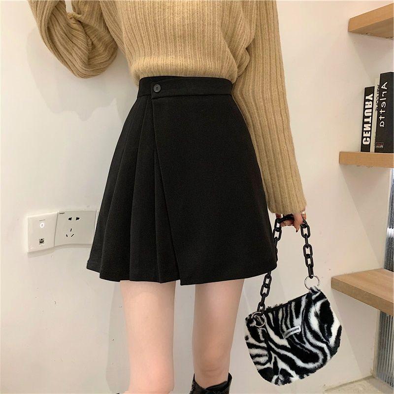 Plus-Size Mini Pleated Tweed Skirt - Spring/Summer Collection for Pear-Shaped Body; Winter Pairing with Sweaters - Women's Irregular Niche Design