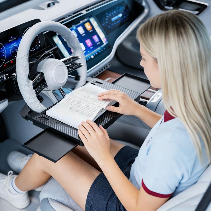 Гибкая платформа для рулевого колеса автомобиля с вращающимся основанием и закрытым отсеком для хранения