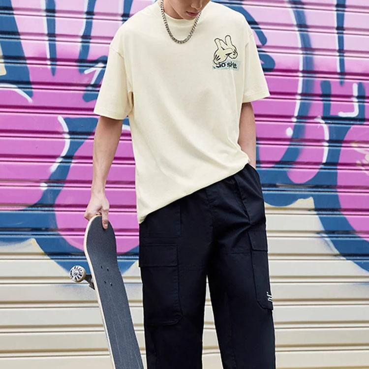 Li-Ning Свободная футболка с короткими рукавами и круглым вырезом X OG Slick, серия скейтбордов SS22, мужские топы бежевого цвета с мультяшным принтом, бежевый AHSS057-1