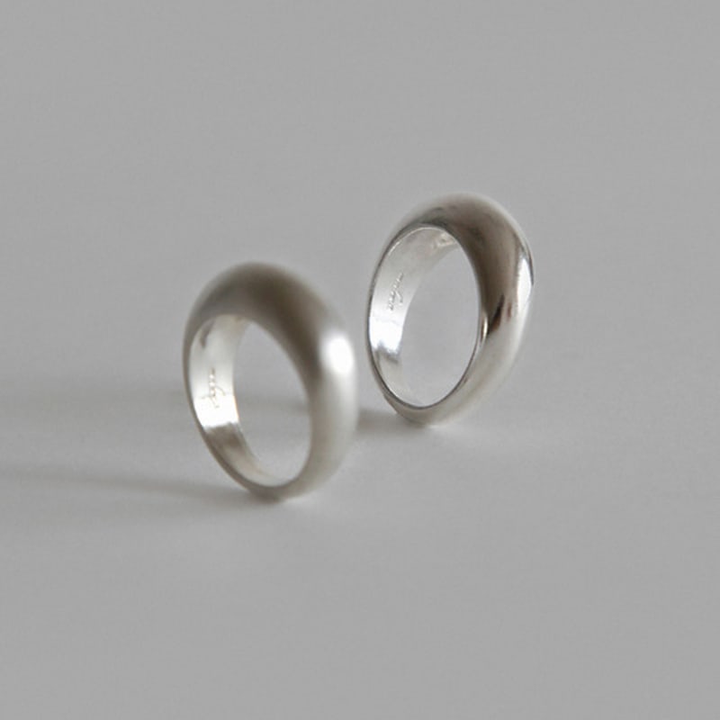 MUHWA Dome Band Ring