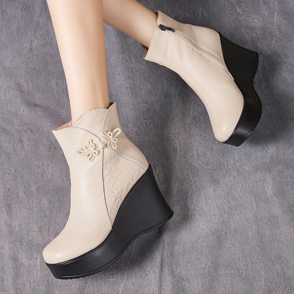 Модные ботинки GKTINOO ручной работы для женщин, ботильоны из натуральной кожи в винтажном стиле на платформе, женская обувь с круглым носком на танкетке