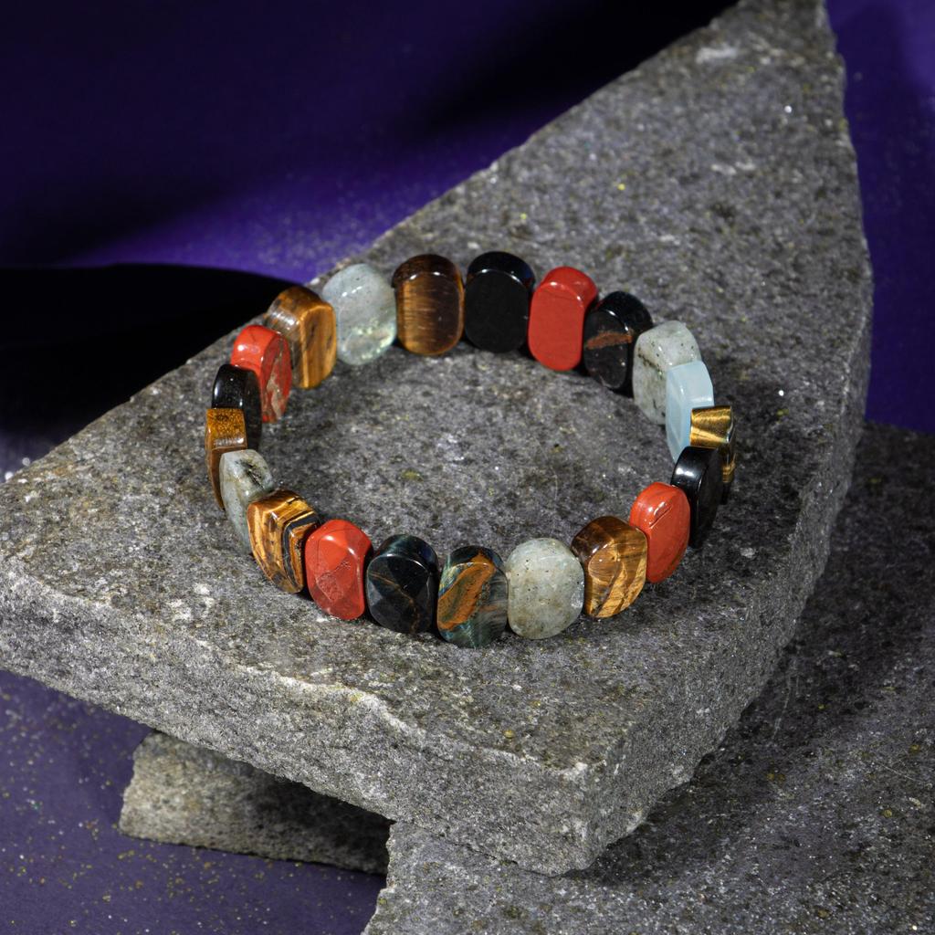 Браслет Скорпион Дымчатый кварц, золотой обсидиан, яшма, тигровый глаз, красный агат, розовый кварц