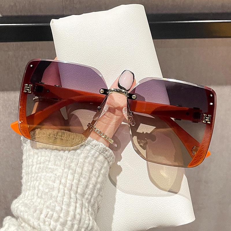 Солнцезащитные очки без оправы женские маленькие ароматные стильные легкие роскошные большие солнцезащитные очки в оправе показывают, что лицо маленькое и универсальное