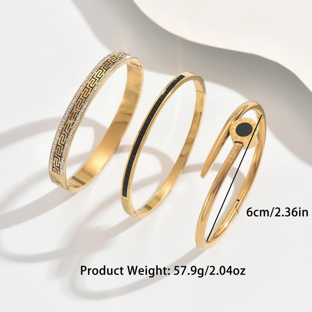 Hollow Pattern Star Wall Great Waterproof Gold Stainless Steel Bangle With Mud Diamond Design