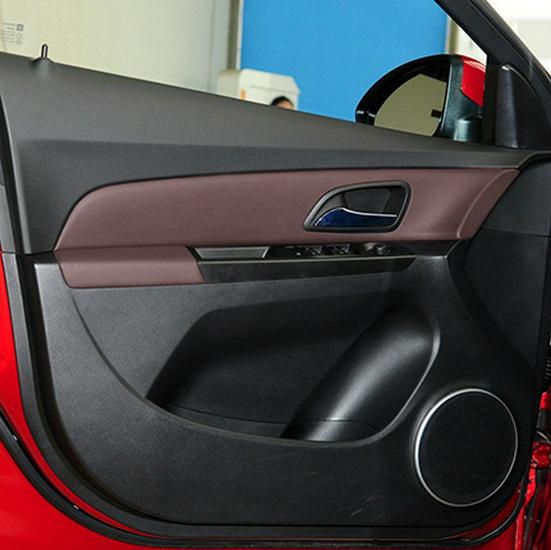 Обновление интерьера Chevrolet Cruze: дверные панели, центральная консоль, приборная панель и подлокотник, обтянутые кожей