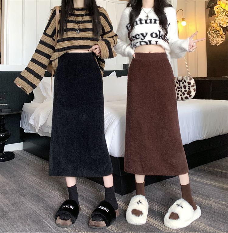 Женская эластичная юбка миди А-силуэта из плюша под норку для осени и зимы