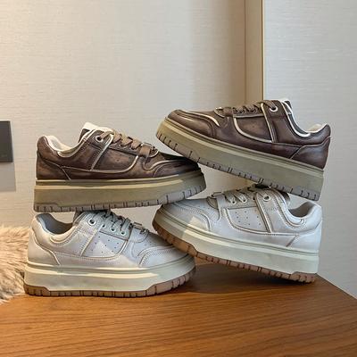 Ретро-цветная толстая подошва, увеличивающая рост, женская обувь для досок 2024 года, новая повседневная спортивная обувь с металлической пряжкой