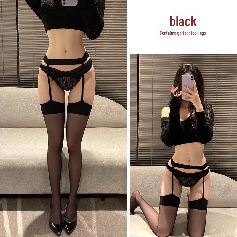 Соблазнительные черные шелковые чулки с открытой промежностью и подвязками - Идеально для полуночной страсти