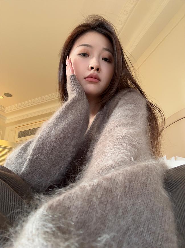 2026 A/W Fluffy Soufflé Cashmere-Silk Wool Brushed Knit Sweater