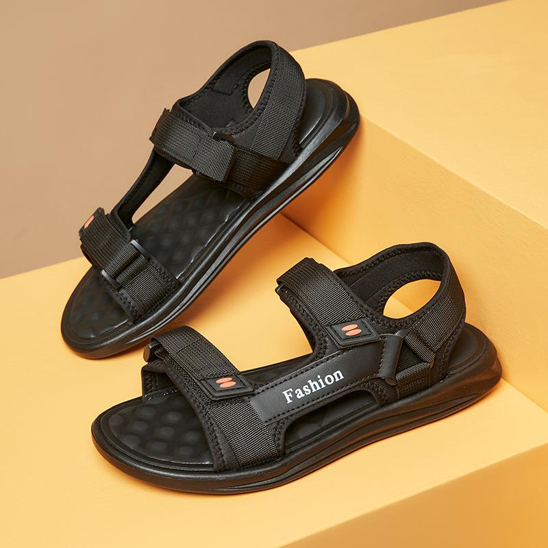 Летние сандалии мужские новые модные модные универсальные мужские пляжные туфли с мягкой подошвой для отдыха на открытом воздухе