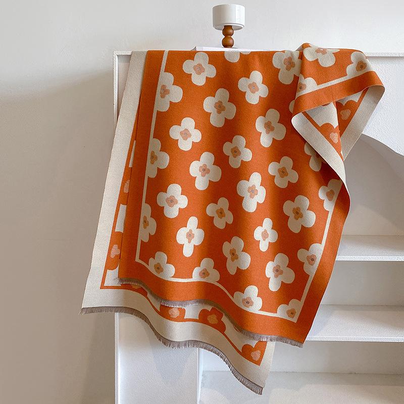 Luxurious Camellia Flower Jacquard Scarf - Soft Imitation Cashmere, Fashion-Forward Wrap - Warm, Cozy & Trendy for Autumn Winter