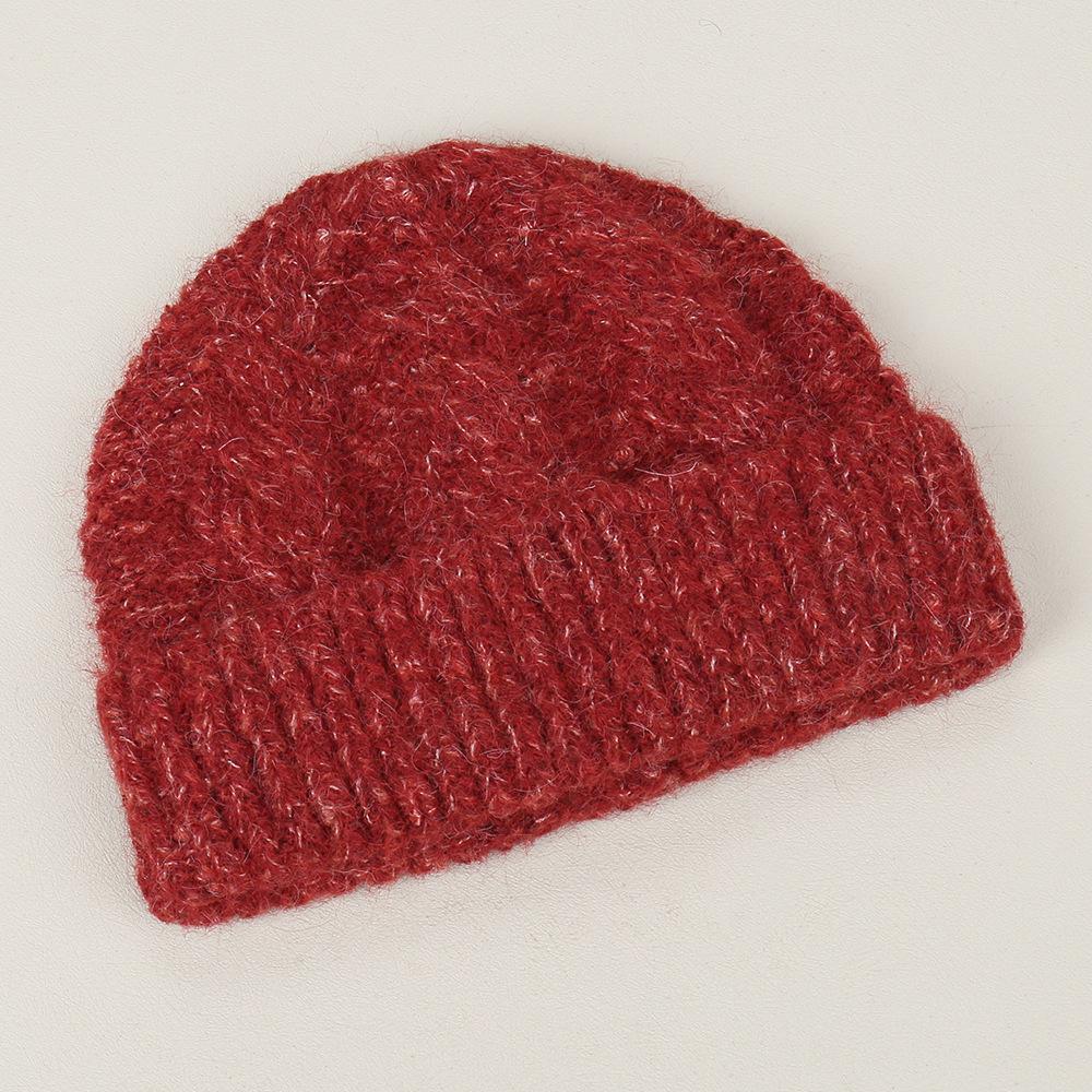 Fashion new temperament, warm atmosphere, knitted hat, small lazy wind and comfortable wool hat in autumn and winter
