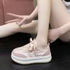 Новые 2024 кроссовки на платформе женские модные теннисные туфли разноцветные шнурки дышащие повседневные вулканизированные туфли для женщин