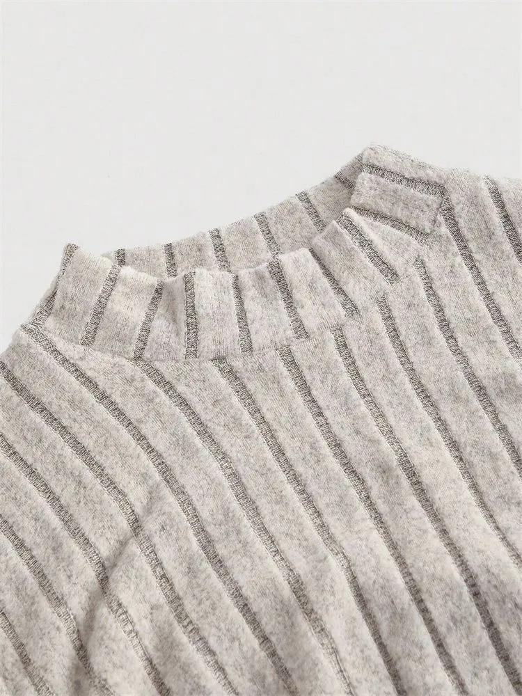 Укороченный топ с длинным рукавом Phumee с воротником-стойкой и рукавами-клеш, рубчатой вязки A1814