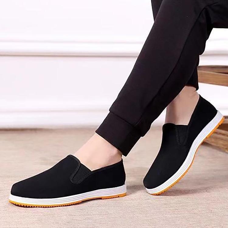 Мужские весенние дышащие уличные туфли Old Beijing Black из ткани, повседневные осенние рабочие туфли с мягкой подошвой, слипоны 39-45