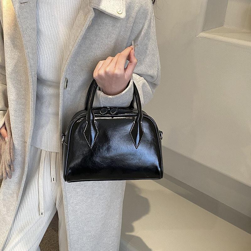 Ielgy Handbag Fashion Commuter Bowling Bag High-End Niche All-Match Shoulder Bag