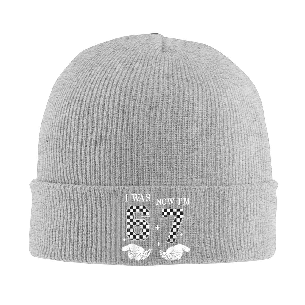 Мне было 6, сейчас мне 7 лет День Рождения 67 Вязаная Шапка Ретро Кепки Взрослые Унисекс Шапки-Бини для Зала Осенние С Принтом Теплые Шапки-Бонне