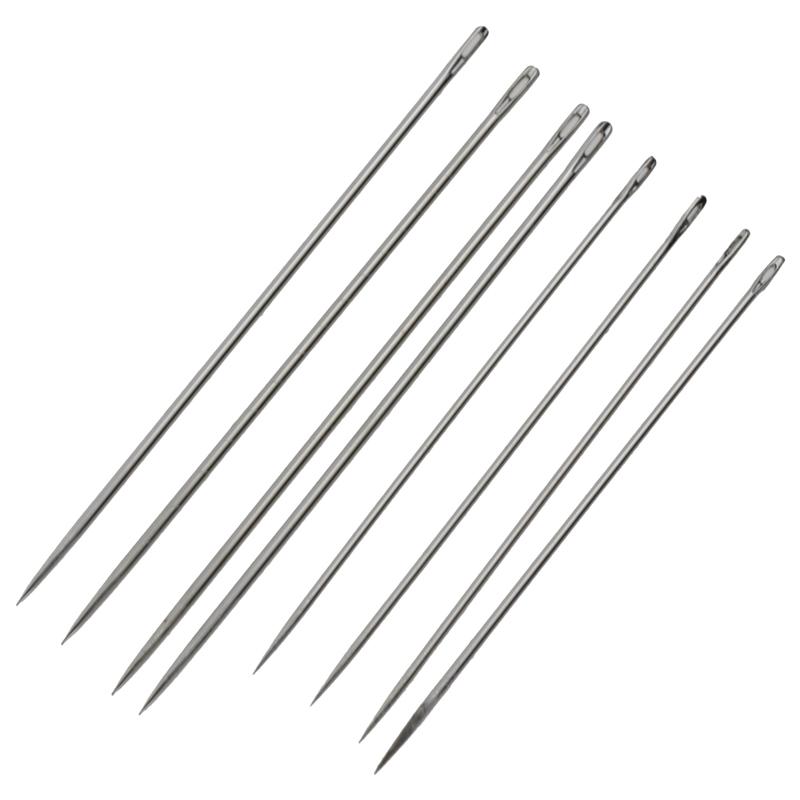 Многофункциональный нитевдеватель поставляется с оранжевой и зеленой двусторонней иглой для ручного шитья, двухцветным нитевдевателем.