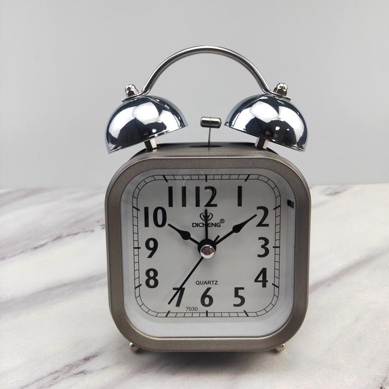 3-inch Metal Ringing Digital Alarm Clock, High Volume Mute Clock At the Head of the Bed, Student Wake Up, Timed Small Alarm Clock 6018