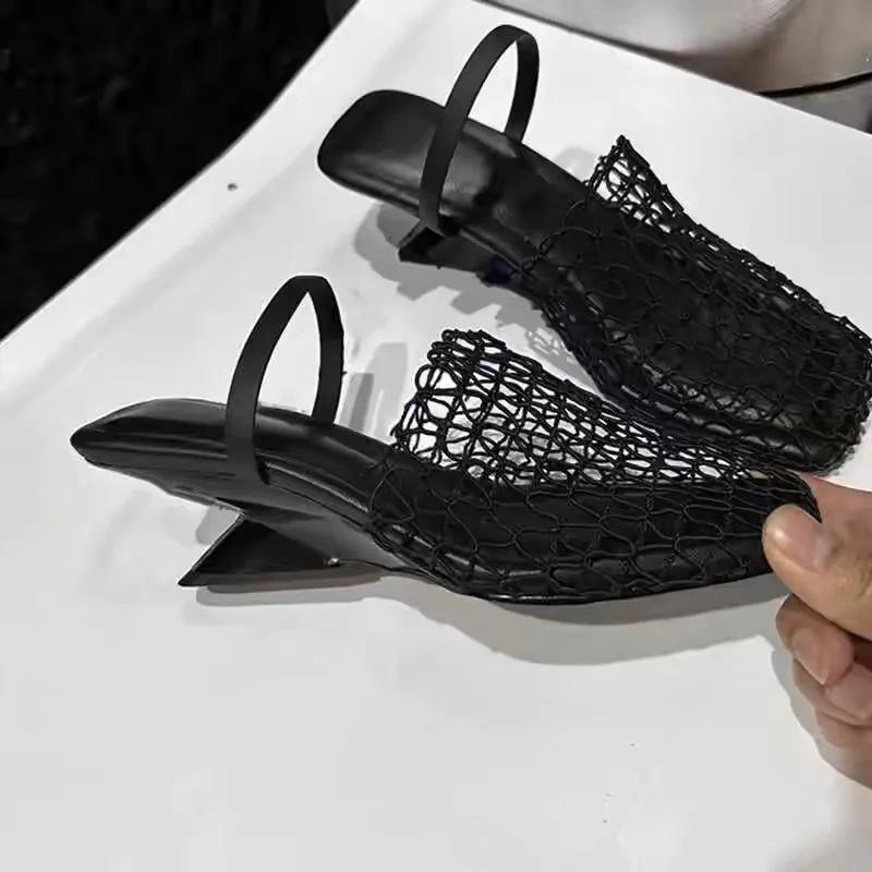 Fashion Women Slippers 2024 Summer Flat Female Breathable Sandals Branded Designer Women Roman Sandals Mesh Mule Slippers Slides Women