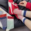 Женские полосатые гольфы до середины икры с подвернутым краем - новый стиль весна/осень 2025 года, бесшовный дизайн с присборенным верхом