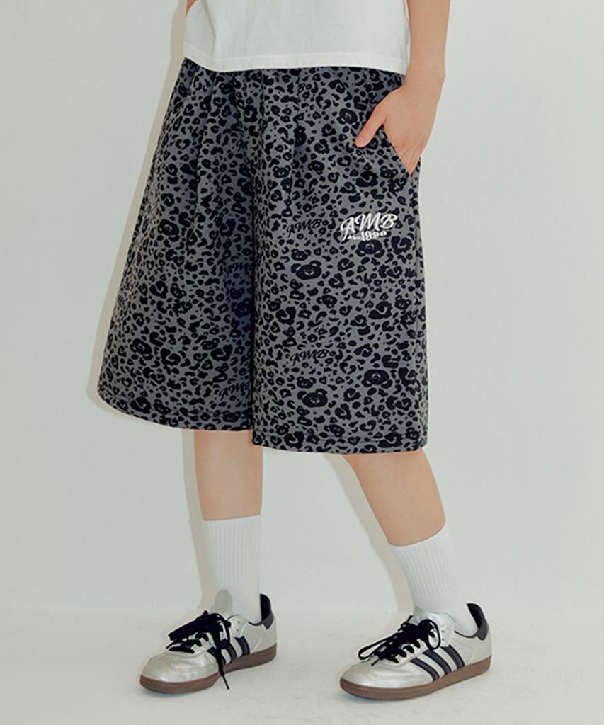 AMBLER Heart Bear Leopard Pants Bermuda Single-Pleat Sweat Shorts Asp801 (Dark Grey)