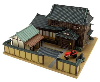 Коллекция зданий Kenkore Farmhouse C5 Diorama Supplies 324553 003-5
