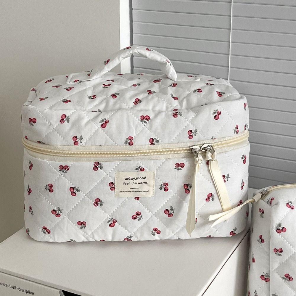 Floral Cotton Quilted Makeup Bag Cute Stationery Storage Bag Makeup Lipstick Case Makeup Accessory