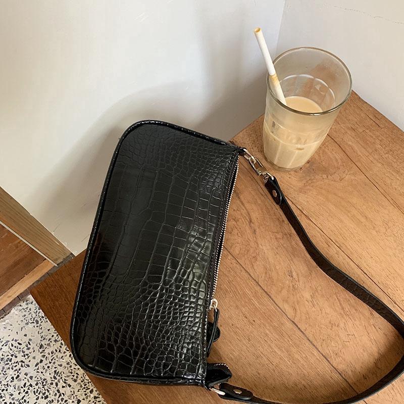 IELGY Hand Bag French Small Design Bag Retro Baguette Bag Crocodile Pattern Handbag Lady